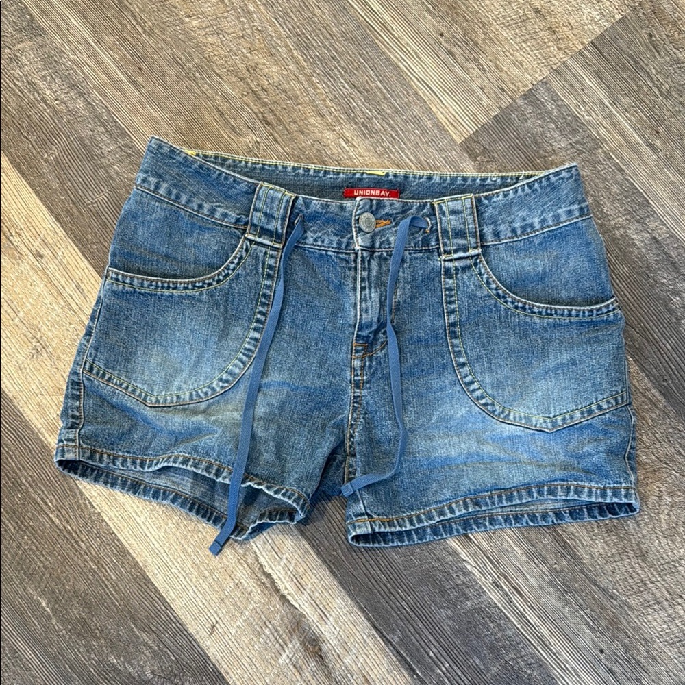 Vintage 2000 Unionbay Tie String Mid Rise Denim Blue Women's Shorts Y2K Size 11